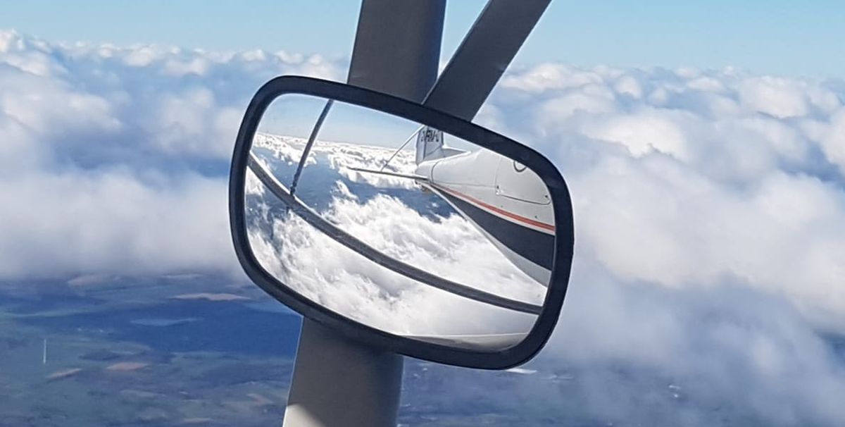 (C) Nordsternflieger - Unser Flugzeug hat einen Rückspiegel
